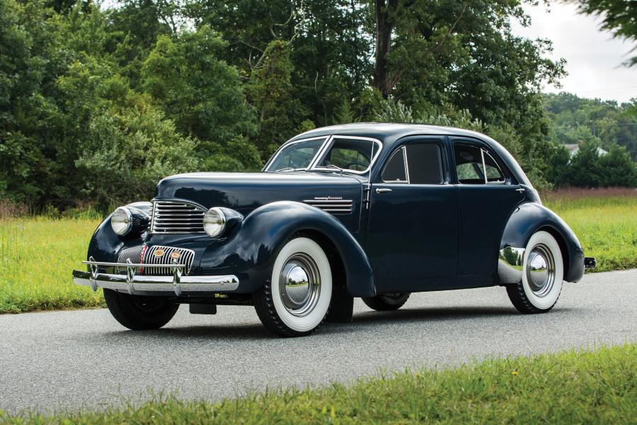  Graham Model 113 Custom Hollywood Supercharged Sedan 1941 года  (фото 5 из 53)